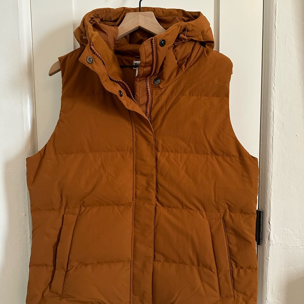 Duluth Trading Co Burnt Orange Puffer Vest